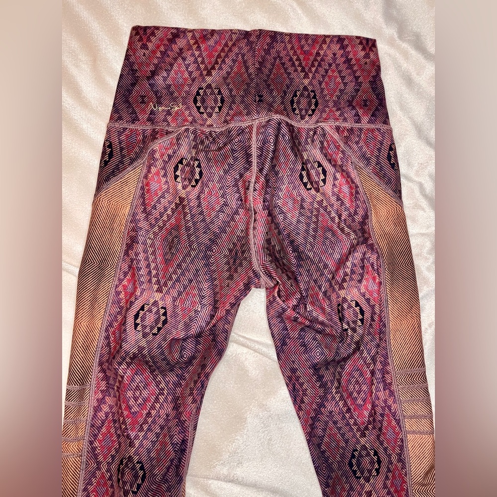Sexy Garnet Slice Niyama Sol leggings! Rare. excellent condition. Earth tones - Picture 8 of 9